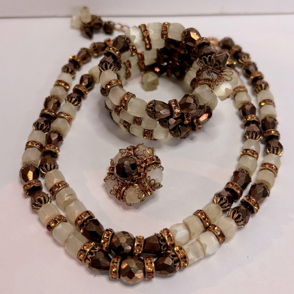 Hobe Vintage (Beaded Necklace, Bracelet & Earring Set)